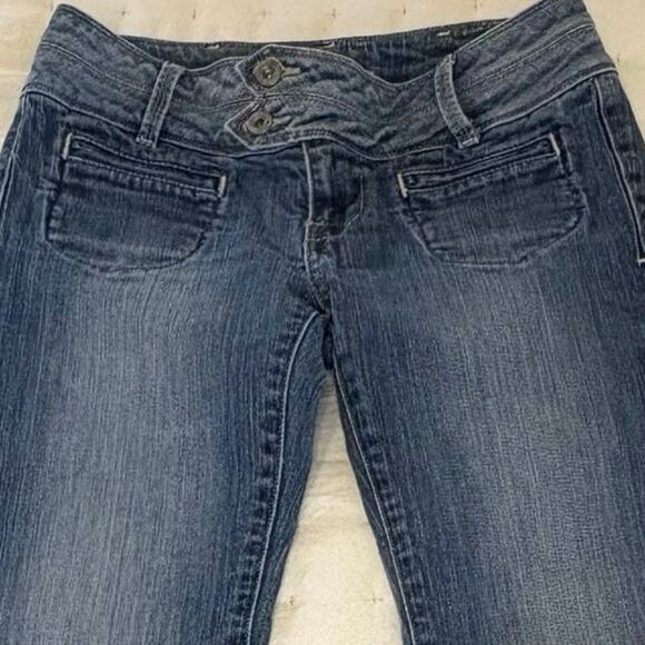 Lucky Brand Y2K Bootleg Jeans 2/26 Medium Wash Low Rise - Picture 3 of 12